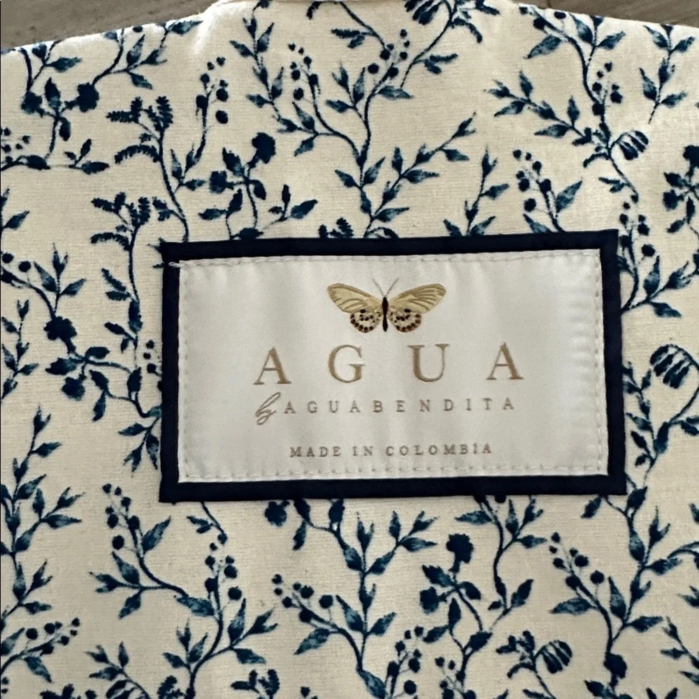 Agua bendita garment bag